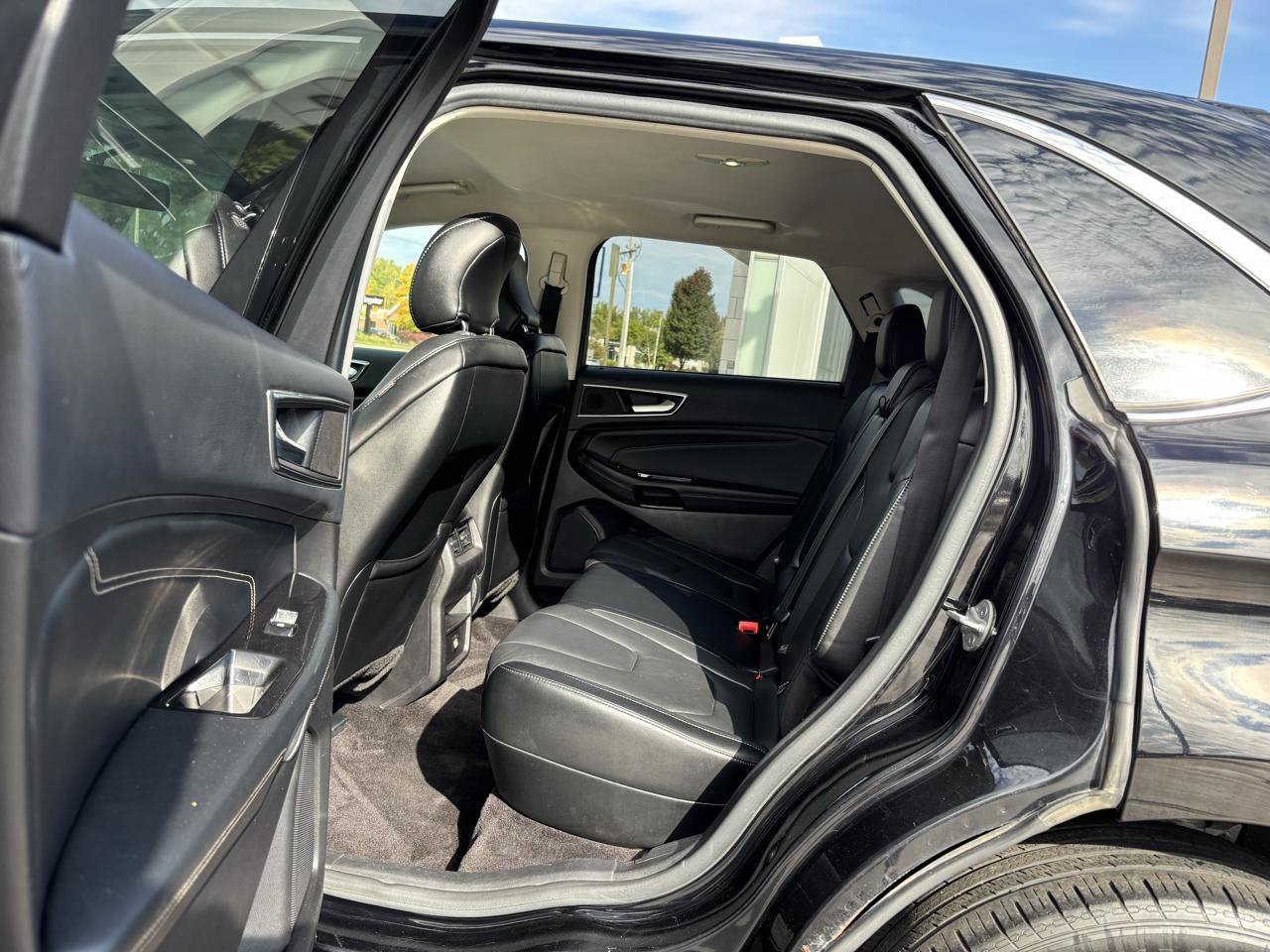 Used 2016 Ford Edge Titanium AWD/4WD image 35