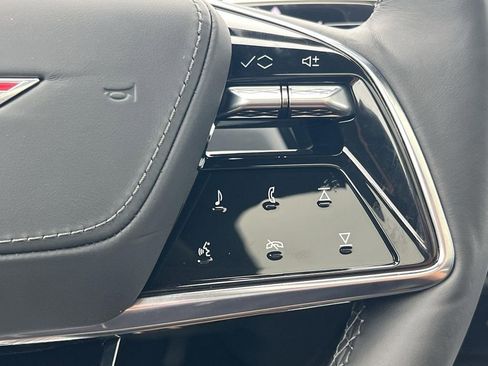 New 2026 Cadillac Lyriq V AWD/4WD image 14