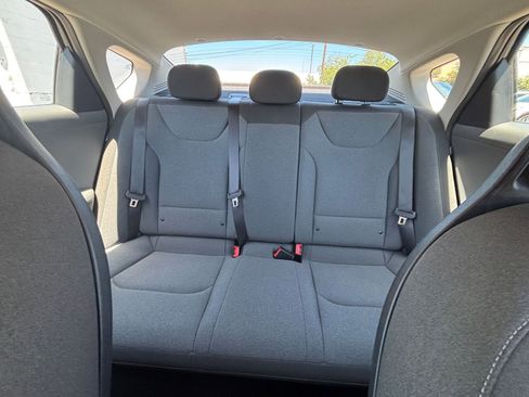 Used 2025 Kia K4 FWD image 38