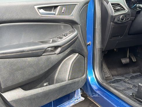 Used 2024 Ford Edge SEL image 23