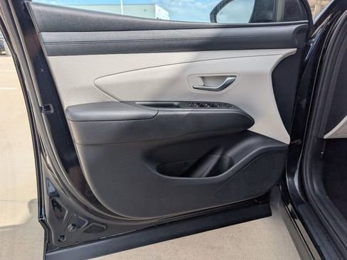 Used 2025 Hyundai Tucson SEL image 22