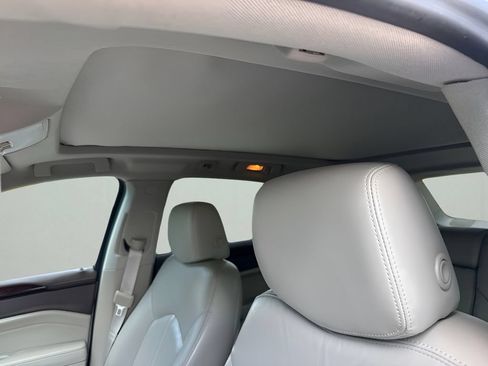 Used 2011 Cadillac SRX Luxury FWD image 6
