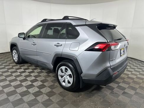 Used 2019 Toyota RAV4 LE image 6