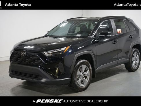 Used 2025 Toyota RAV4 XLE image 1