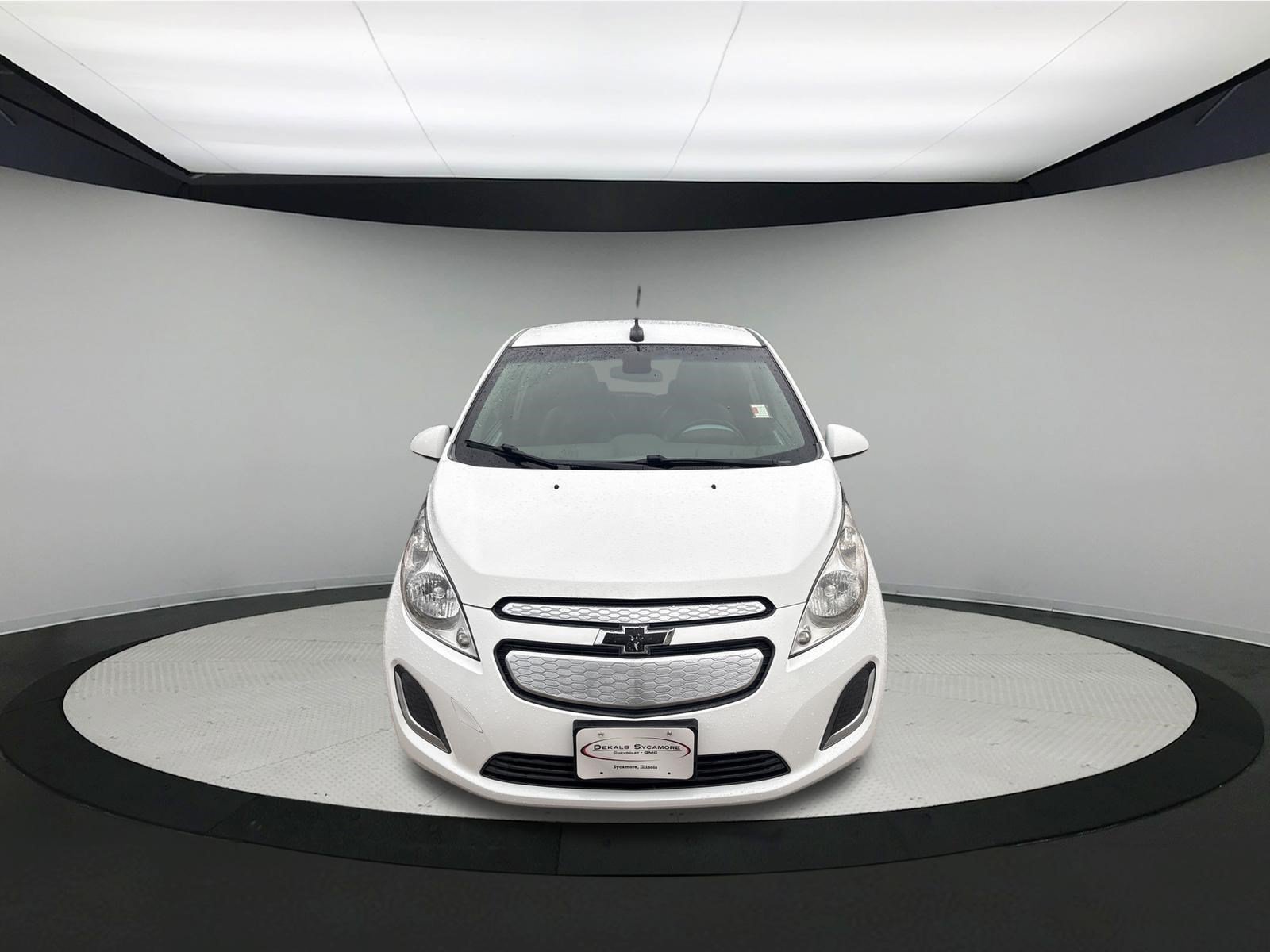 Used 2014 Chevrolet Spark LT FWD image 2