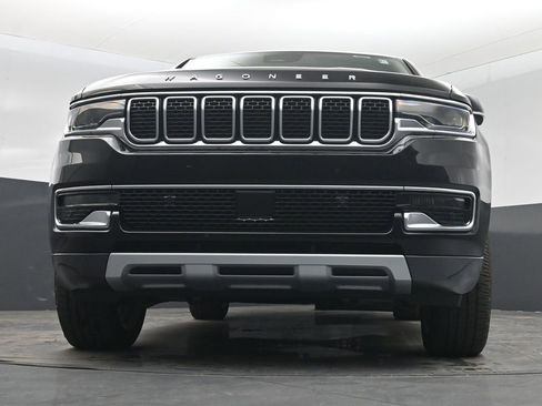 Used 2022 Jeep Wagoneer Series II w/ Premium Group I AWD/4WD image 31