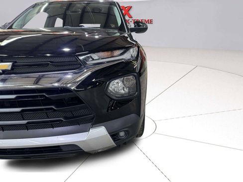 Used 2021 Chevrolet TrailBlazer LT w/ Convenience Package FWD image 8
