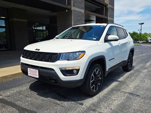 Used 2019 Jeep Compass Sport AWD/4WD image 3