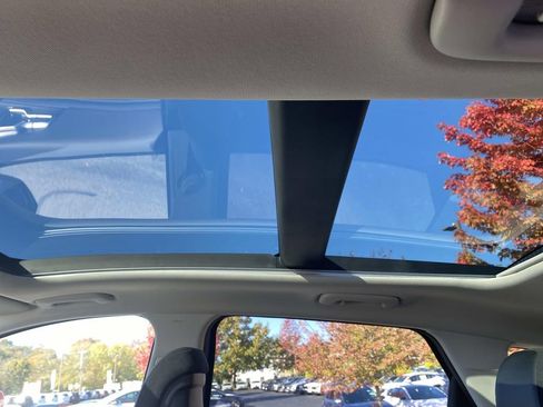 New 2026 Kia Sportage SX image 7