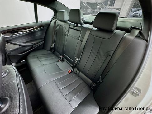 Certified 2022 BMW 530i xDrive w/ Premium Package image 26