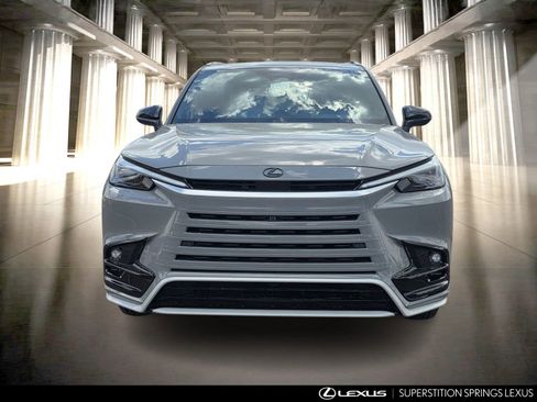 New 2026 Lexus TX 500h AWD image 9