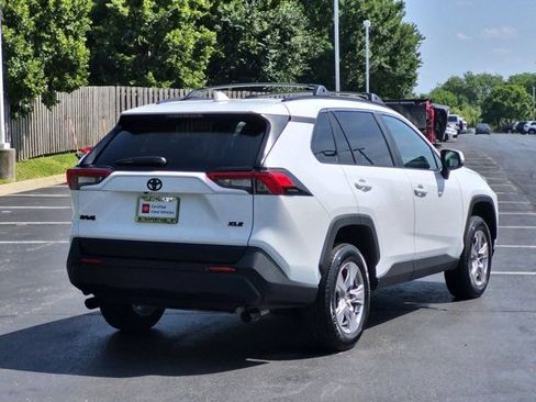 Used 2025 Toyota RAV4 XLE FWD image 5