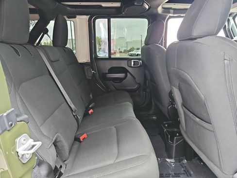 Used 2021 Jeep Wrangler Unlimited Sport AWD/4WD image 25