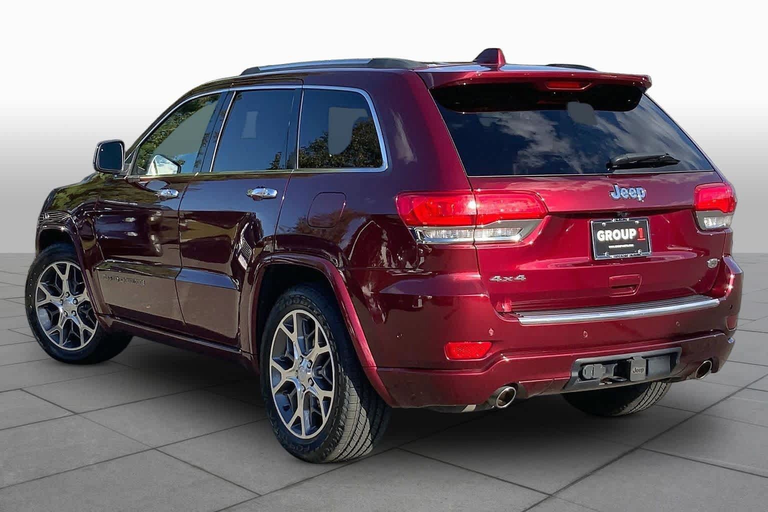 Used 2020 Jeep Grand Cherokee Overland AWD/4WD image 12
