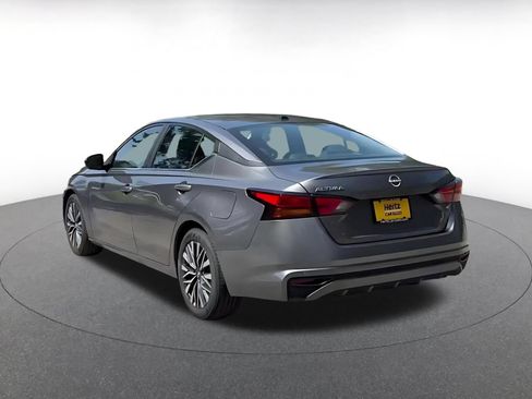 Used 2026 Nissan Altima 2.5 SV FWD image 10