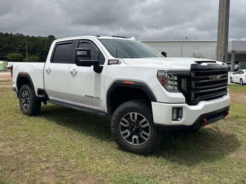 Used 2022 GMC Sierra 2500 AT4 w/ AT4 Premium Plus Package AWD/4WD image 2