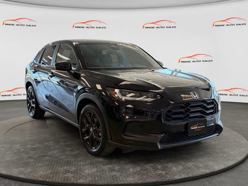 Used 2023 Honda HR-V Sport image 5