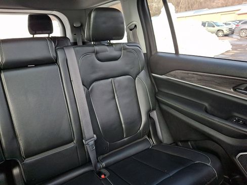 Used 2022 Jeep Grand Cherokee L Limited image 20