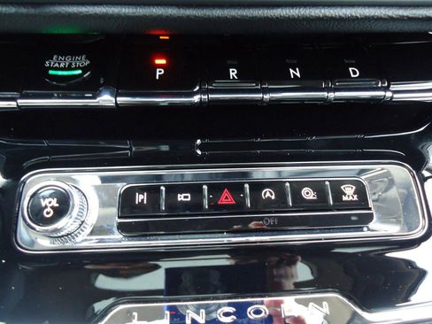 Used 2024 Lincoln Corsair Reserve w/ Equipment Group 201A image 19