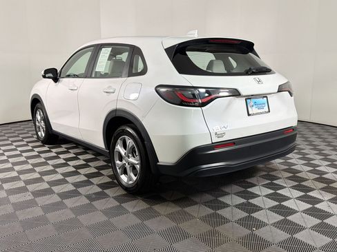Used 2025 Honda HR-V LX image 2