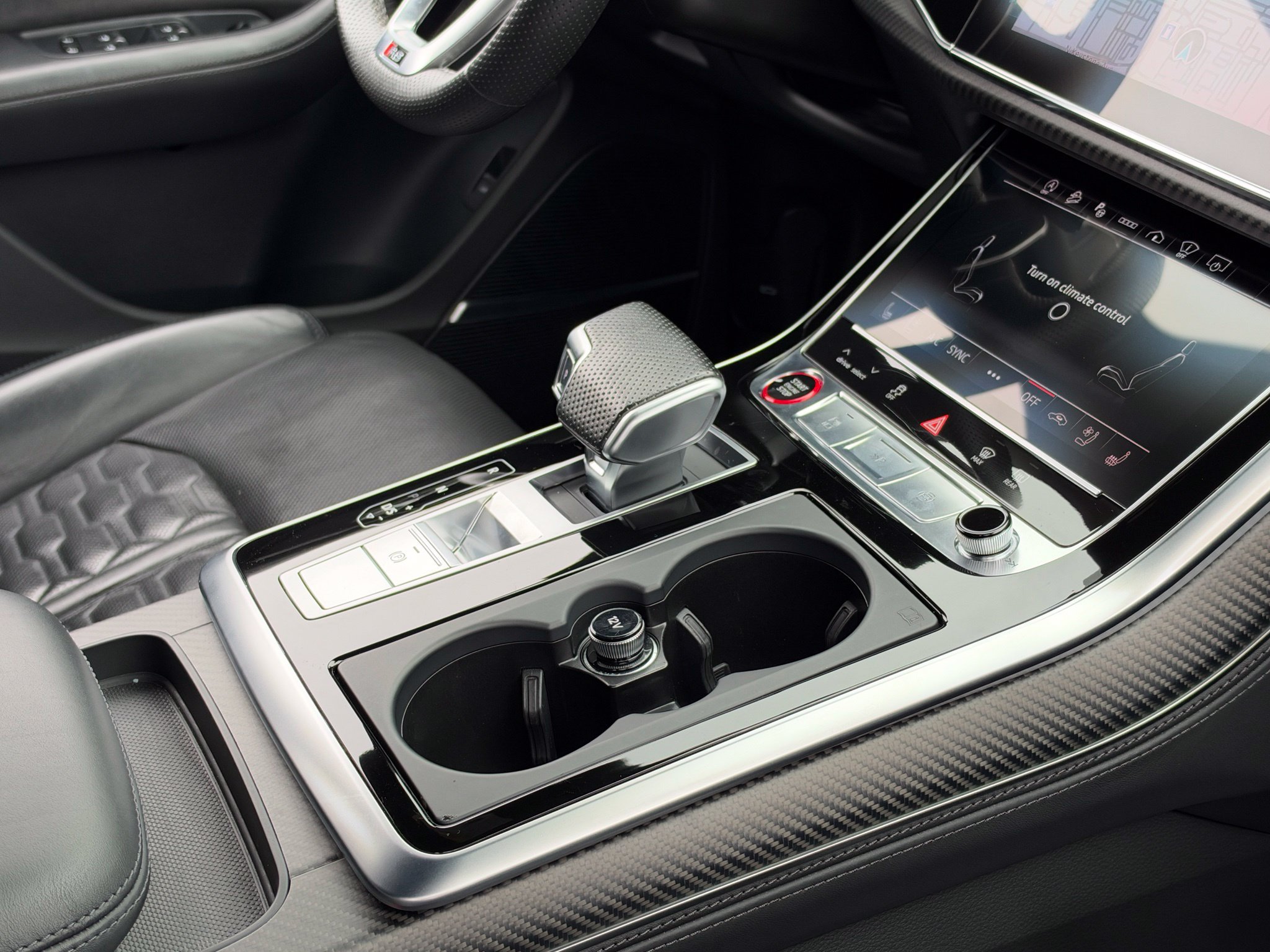 Used 2024 Audi RS Q8 w/ Black Optic Package AWD/4WD image 40