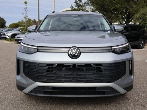 Certified 2025 Volkswagen Tiguan S image 3