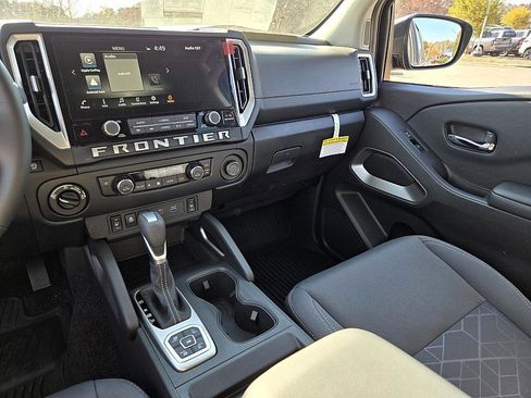 New 2026 Nissan Frontier SV image 13
