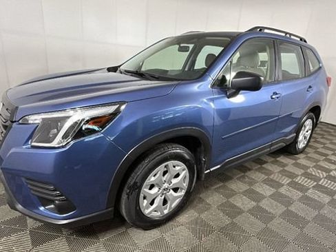 Used 2024 Subaru Forester AWD/4WD image 7