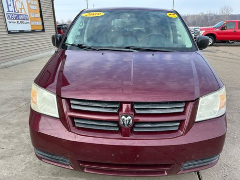 Used 2009 Dodge Grand Caravan SE image 2