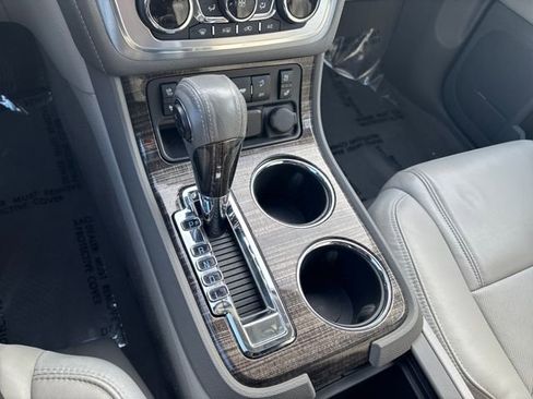 Used 2017 GMC Acadia Limited SLT image 26