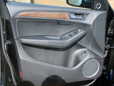 Used 2016 Audi Q5 2.0T Premium Plus w/ Technology Package image 14