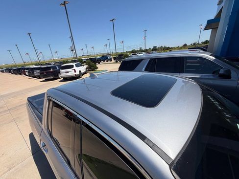 Used 2019 Honda Ridgeline RTL-E image 2