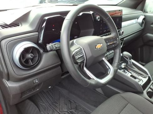 Used 2024 Chevrolet Colorado LT w/ LT Convenience Package II AWD/4WD image 16