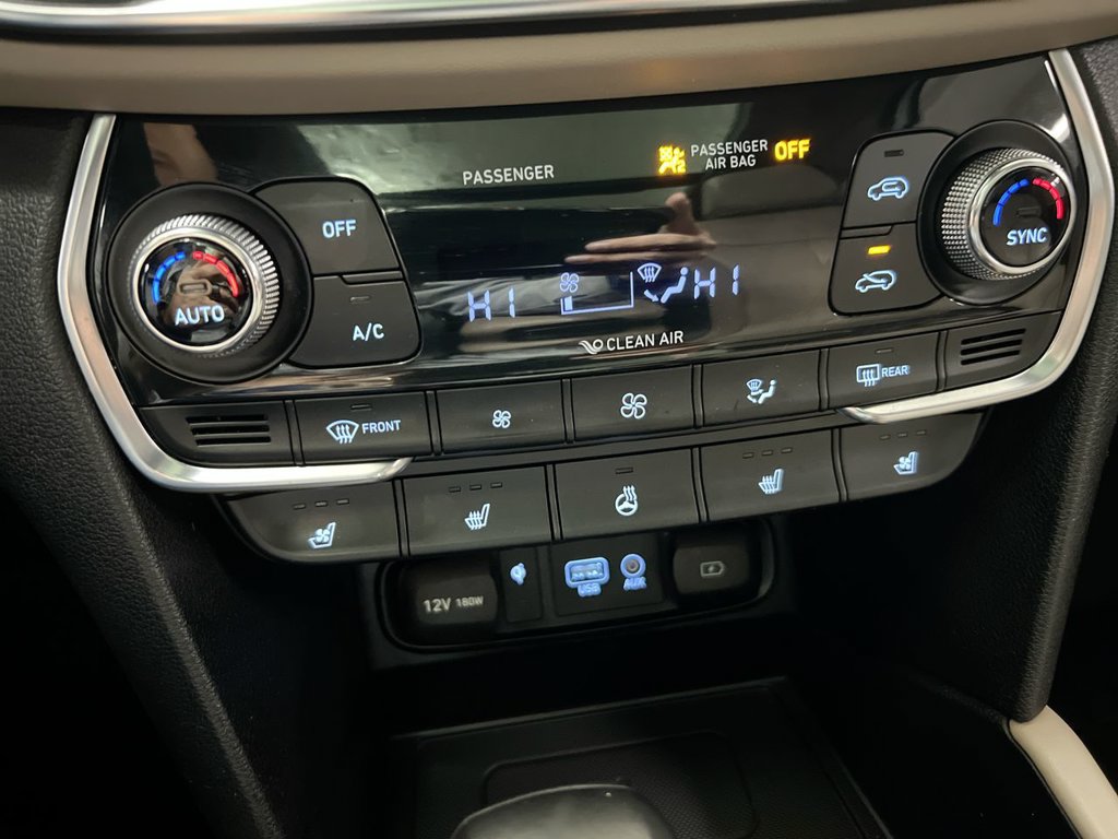 Used 2019 Hyundai Santa Fe FWD image 17