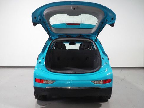 Used 2021 Chevrolet Bolt Premier w/ Infotainment Package image 41