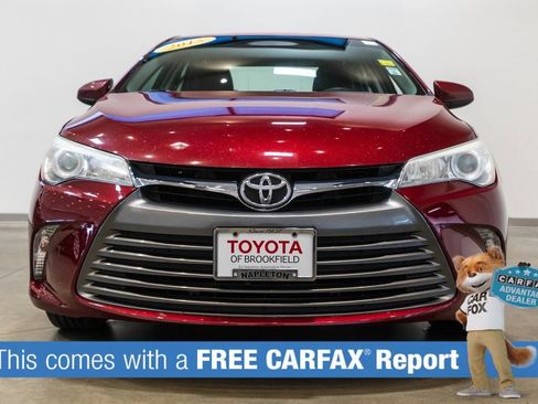 Used 2015 Toyota Camry LE FWD image 2