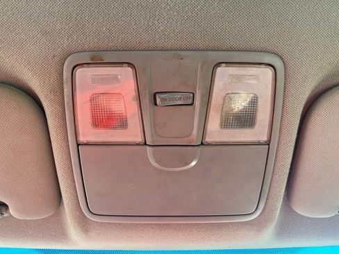 Used 2016 Hyundai Accent SE w/ Option Group 02 FWD image 18