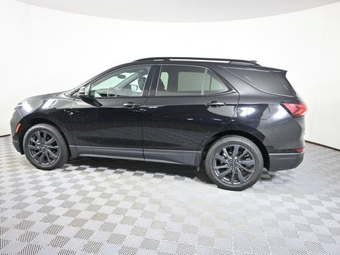 Used 2023 Chevrolet Equinox RS AWD/4WD image 3