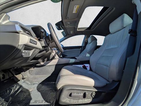 Used 2018 Honda Accord Touring image 17