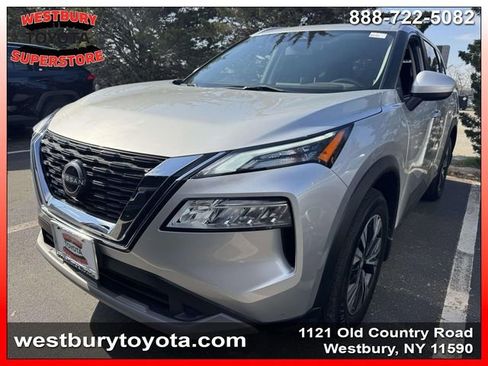 Used 2023 Nissan Rogue SV w/ SV Premium B Package image 3