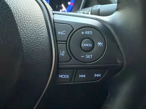 Used 2021 Toyota Corolla XSE image 9