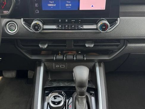 Used 2024 Chevrolet Colorado Trail Boss w/ Advanced Trailering Package AWD/4WD image 14