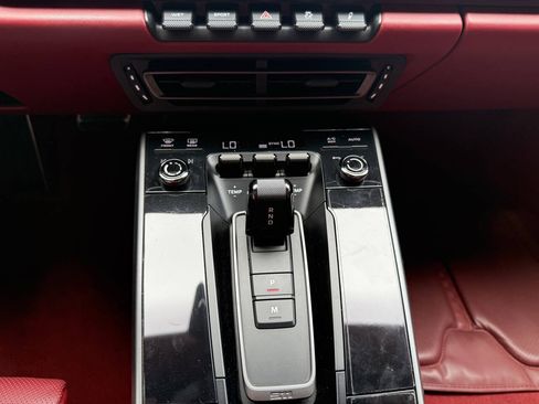 Used 2021 Porsche 911 Carrera RWD image 51