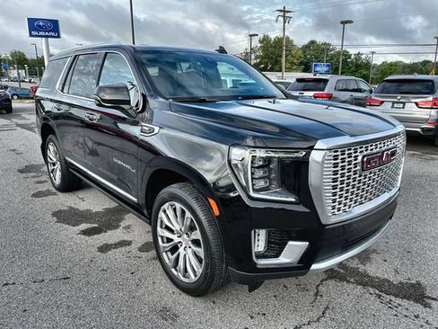 Used 2021 GMC Yukon Denali w/ Denali Premium Package AWD/4WD image 10