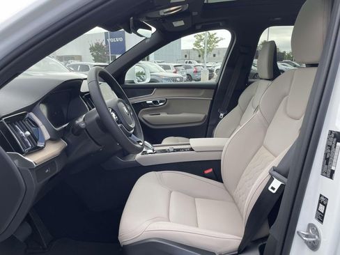 New 2026 Volvo XC90 B5 Core image 10