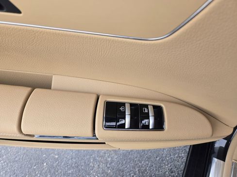 Used 2012 Mercedes-Benz S 550 4MATIC w/ Premium 2 Pkg image 41