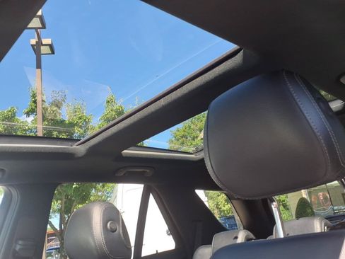 Used 2019 Mercedes-Benz GLE 43 AMG 4MATIC image 22