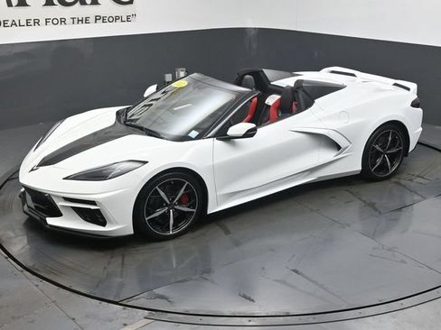 Used 2021 Chevrolet Corvette Stingray Premium Conv w/ Z51 Performance Package RWD image 43