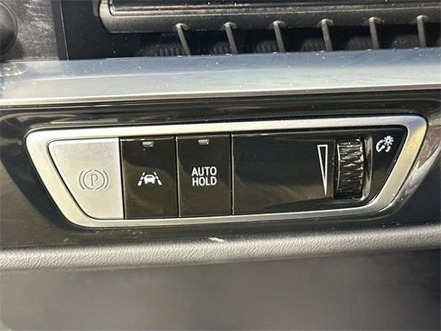 Used 2024 Cadillac Lyriq Tech image 24