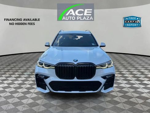 Used 2022 BMW X7 xDrive40i w/ M Sport Package AWD/4WD image 3